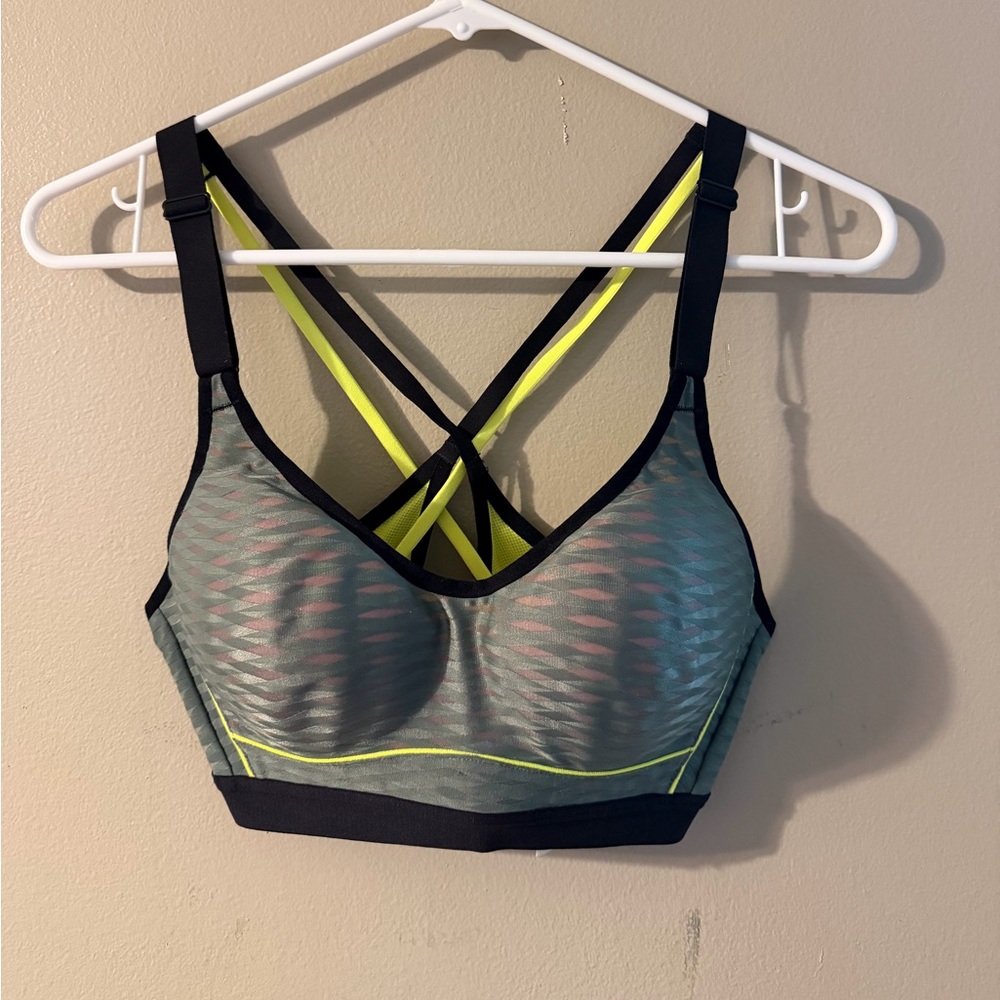 Victoria Sport 32C Strappy Racerback Sports Bra Gray Neon Yellow High Impact
